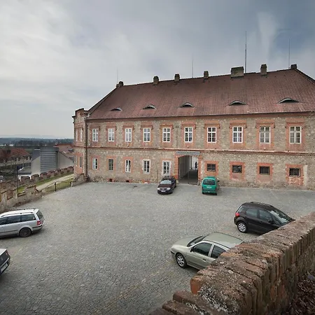 Residence Knizeci Dvur 3*