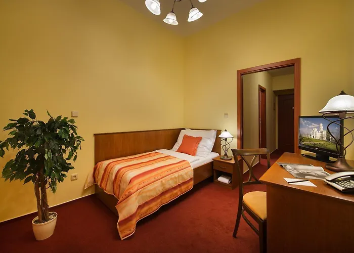 Szálloda Knizeci Dvur Hluboká nad Vltavou