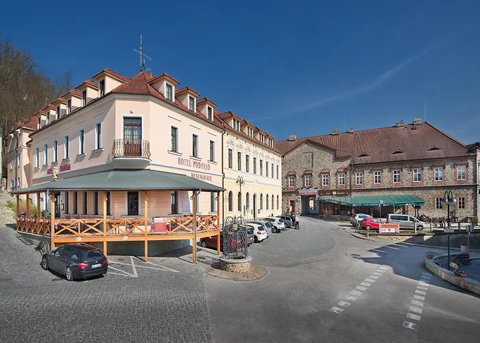 酒店 Knizeci Dvur Hluboká nad Vltavou